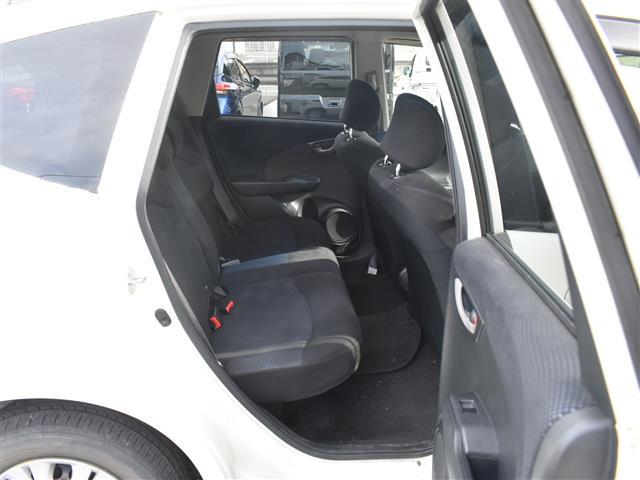 フィット 13G・スマートセレクション ファインスタイル ワンオーナー BTオーディオ 地デジTV ETC ドアバイザー インテリキー キーレス メモリナビ フルオートエアコン 1オーナー パワーウィンドウ 地デジTV ECON ETC オートライト(22枚目)