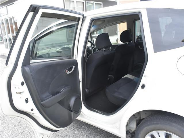 フィット 13G・スマートセレクション ファインスタイル ワンオーナー BTオーディオ 地デジTV ETC ドアバイザー インテリキー キーレス メモリナビ フルオートエアコン 1オーナー パワーウィンドウ 地デジTV ECON ETC オートライト(26枚目)