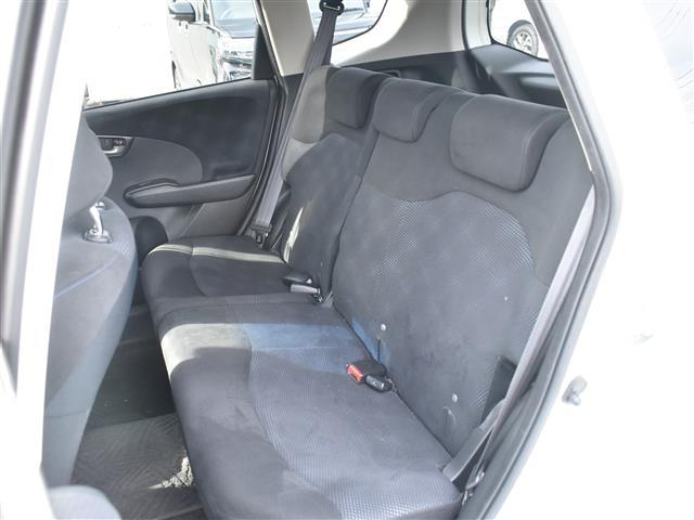 フィット 13G・スマートセレクション ファインスタイル ワンオーナー BTオーディオ 地デジTV ETC ドアバイザー インテリキー キーレス メモリナビ フルオートエアコン 1オーナー パワーウィンドウ 地デジTV ECON ETC オートライト(27枚目)