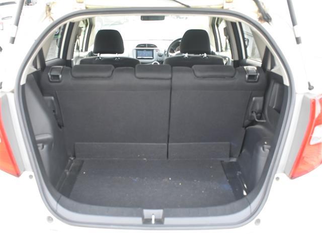 フィット 13G・スマートセレクション ファインスタイル ワンオーナー BTオーディオ 地デジTV ETC ドアバイザー インテリキー キーレス メモリナビ フルオートエアコン 1オーナー パワーウィンドウ 地デジTV ECON ETC オートライト(28枚目)