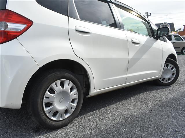 フィット 13G・スマートセレクション ファインスタイル ワンオーナー BTオーディオ 地デジTV ETC ドアバイザー インテリキー キーレス メモリナビ フルオートエアコン 1オーナー パワーウィンドウ 地デジTV ECON ETC オートライト(32枚目)