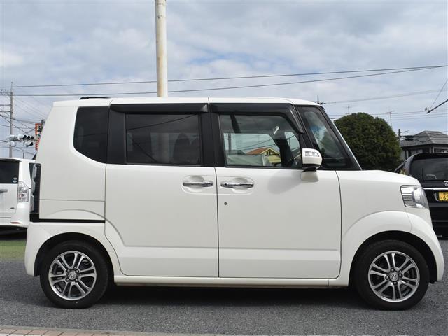 N-BOX G・ターボLパッケージ ワンオーナー 両側パワスラ Bカメラ ETC ワンセグTV ドアバイザー タ-ボ リモコンキー DVD再生可 Bカメ フルフラット ワンオーナ車 両側PSD ナビTV オートライト Wエアバック(5枚目)