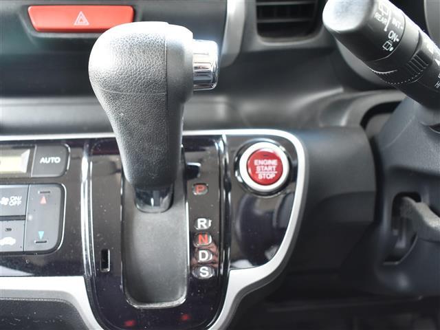 N-BOX G・ターボLパッケージ ワンオーナー 両側パワスラ Bカメラ ETC ワンセグTV ドアバイザー タ-ボ リモコンキー DVD再生可 Bカメ フルフラット ワンオーナ車 両側PSD ナビTV オートライト Wエアバック(10枚目)