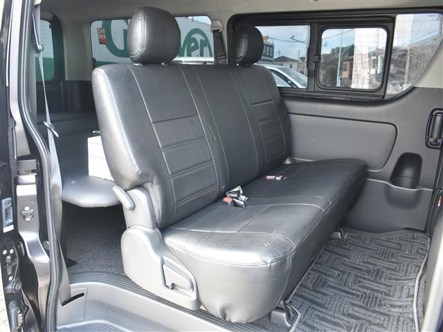 ハイエースバン スーパーＧＬ　ダークプライム　ベットキット　社外デジタルインナー　ＡＣ１００Ｖ　１００Ｗコンセント　両側スライド　ＢＴ接続　キーフリー　オートエアコン　Ｂカメ　パワーウィンド　ＬＥＤライト　パワーステアリング　オートライト　ＡＢＳ（16枚目）