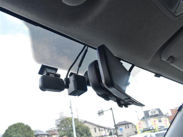 ハイエースバン スーパーＧＬ　ダークプライム　ベットキット　社外デジタルインナー　ＡＣ１００Ｖ　１００Ｗコンセント　両側スライド　ＢＴ接続　キーフリー　オートエアコン　Ｂカメ　パワーウィンド　ＬＥＤライト　パワーステアリング　オートライト　ＡＢＳ（21枚目）