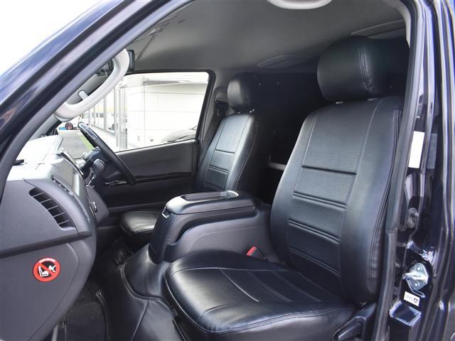 ハイエースバン スーパーＧＬ　ダークプライム　ベットキット　社外デジタルインナー　ＡＣ１００Ｖ　１００Ｗコンセント　両側スライド　ＢＴ接続　キーフリー　オートエアコン　Ｂカメ　パワーウィンド　ＬＥＤライト　パワーステアリング　オートライト　ＡＢＳ（32枚目）