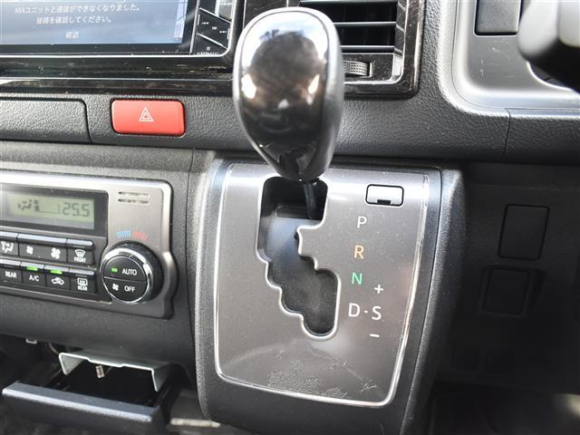 ハイエースバン スーパーＧＬ　ダークプライム　ベットキット　社外デジタルインナー　ＡＣ１００Ｖ　１００Ｗコンセント　両側スライド　ＢＴ接続　キーフリー　オートエアコン　Ｂカメ　パワーウィンド　ＬＥＤライト　パワーステアリング　オートライト　ＡＢＳ（36枚目）