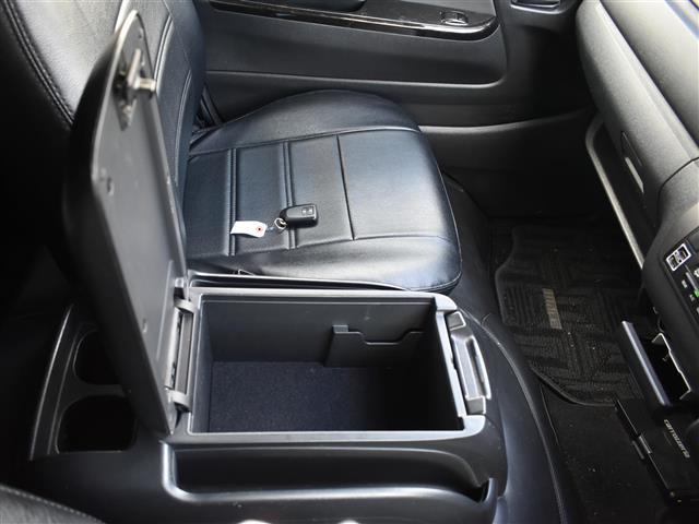 ハイエースバン スーパーＧＬ　ダークプライム　ベットキット　社外デジタルインナー　ＡＣ１００Ｖ　１００Ｗコンセント　両側スライド　ＢＴ接続　キーフリー　オートエアコン　Ｂカメ　パワーウィンド　ＬＥＤライト　パワーステアリング　オートライト　ＡＢＳ（39枚目）