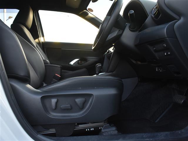 ヤリスクロス Ｚ　ハンズフリーパワーバックドア　ＥＴＣ２．０　ＢＬＵＥＴＯＯＴＨ　バックモニタ　ワンオーナ　横滑り防止システム　追従式クルーズコントロール　ＥＴＣ２．０　カーテンエアバッグ　エアコン　スマートキ－（32枚目）