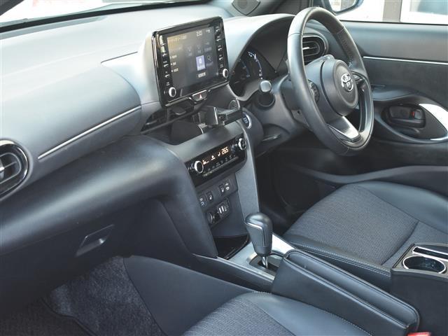 ヤリスクロス Ｚ　ハンズフリーパワーバックドア　ＥＴＣ２．０　ＢＬＵＥＴＯＯＴＨ　バックモニタ　ワンオーナ　横滑り防止システム　追従式クルーズコントロール　ＥＴＣ２．０　カーテンエアバッグ　エアコン　スマートキ－（40枚目）