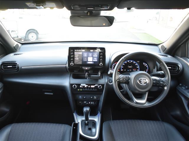 ヤリスクロス Ｚ　ハンズフリーパワーバックドア　ＥＴＣ２．０　ＢＬＵＥＴＯＯＴＨ　バックモニタ　ワンオーナ　横滑り防止システム　追従式クルーズコントロール　ＥＴＣ２．０　カーテンエアバッグ　エアコン　スマートキ－（42枚目）