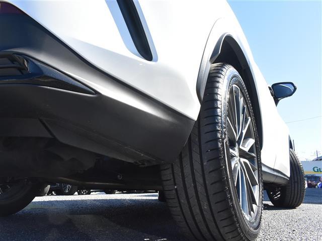 ＮＸ ＮＸ３５０ｈ　カラーヘッドアップ　ＢＳＭ　ＥＴＣ２．０　スマートキー　プリクラッシュセーフティ　フルセグＴＶ　ＡＣＣ　Ｂｌｕｅｔｏｏｔｈ　Ｐバックドア　オートライト　サイドエアバッグ　パノラマＭ　メモリーナビ（9枚目）