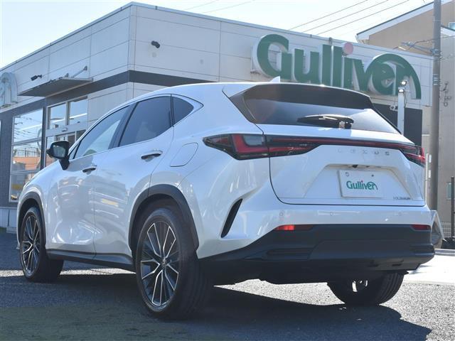 ＮＸ ＮＸ３５０ｈ　カラーヘッドアップ　ＢＳＭ　ＥＴＣ２．０　スマートキー　プリクラッシュセーフティ　フルセグＴＶ　ＡＣＣ　Ｂｌｕｅｔｏｏｔｈ　Ｐバックドア　オートライト　サイドエアバッグ　パノラマＭ　メモリーナビ（30枚目）