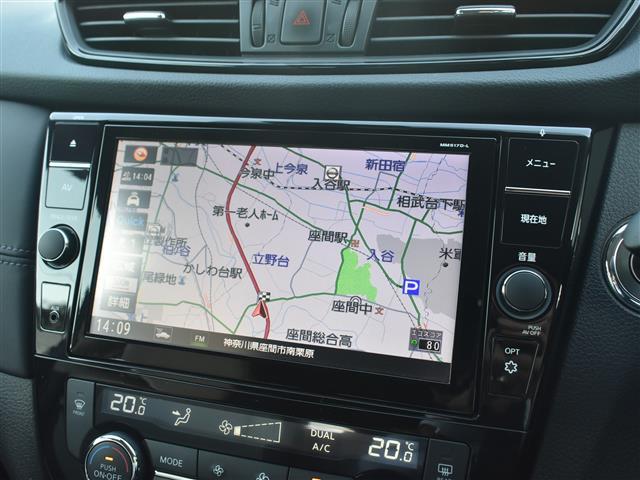 エクストレイル モード・プレミア　ハイコントラストインテリア　９インチナビ　アラウンドビュー　ＥＴＣ　アイドリングストップ　パワーウィンドウ　フルセグＴＶ　衝突被害軽減システム　ＬＥＤヘッドランプ　レザーシート　４ＷＤ　パワーバックドア　スマートキー　ＥＴＣ（5枚目）