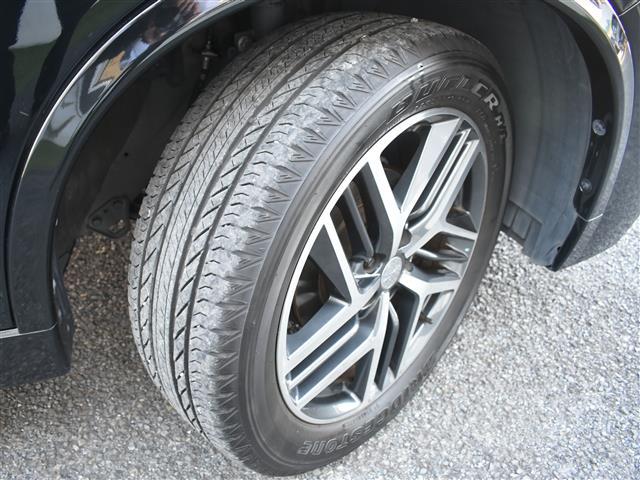 エクストレイル モード・プレミア　ハイコントラストインテリア　９インチナビ　アラウンドビュー　ＥＴＣ　アイドリングストップ　パワーウィンドウ　フルセグＴＶ　衝突被害軽減システム　ＬＥＤヘッドランプ　レザーシート　４ＷＤ　パワーバックドア　スマートキー　ＥＴＣ（22枚目）