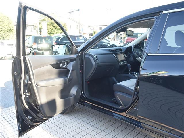 エクストレイル モード・プレミア　ハイコントラストインテリア　９インチナビ　アラウンドビュー　ＥＴＣ　アイドリングストップ　パワーウィンドウ　フルセグＴＶ　衝突被害軽減システム　ＬＥＤヘッドランプ　レザーシート　４ＷＤ　パワーバックドア　スマートキー　ＥＴＣ（35枚目）