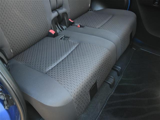 エクストレイル モード・プレミア　ハイコントラストインテリア　９インチナビ　アラウンドビュー　ＥＴＣ　アイドリングストップ　パワーウィンドウ　フルセグＴＶ　衝突被害軽減システム　ＬＥＤヘッドランプ　レザーシート　４ＷＤ　パワーバックドア　スマートキー　ＥＴＣ（39枚目）