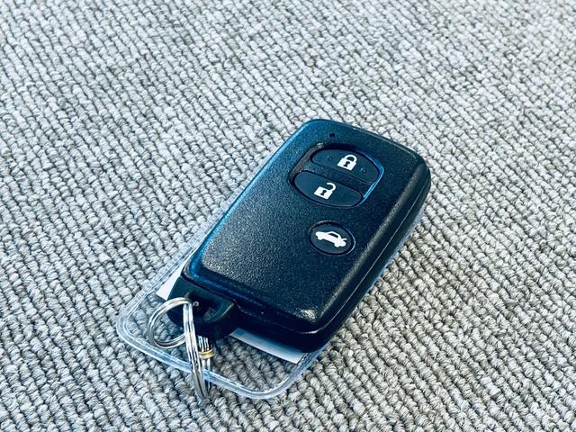 S 純正SDナビ ETC ハーフレザーシート 6速MT フルセグTV Bluetooth DVD再生 スマートキー プッシュスタート シートヒーター 革巻きステアリング リアスポイラー オートライト(62枚目)
