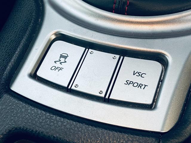 S 純正SDナビ ETC ハーフレザーシート 6速MT フルセグTV Bluetooth DVD再生 スマートキー プッシュスタート シートヒーター 革巻きステアリング リアスポイラー オートライト(71枚目)