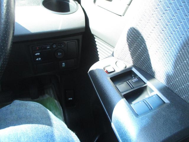 フリードハイブリッド ジャストセレクション オートクルーズコントロール スマートキー 電動スライドドア ディスプレイオーディオ ETC ECON機能 横滑り防止安全装備 ウォークスルー 3列シート7人乗り(36枚目)