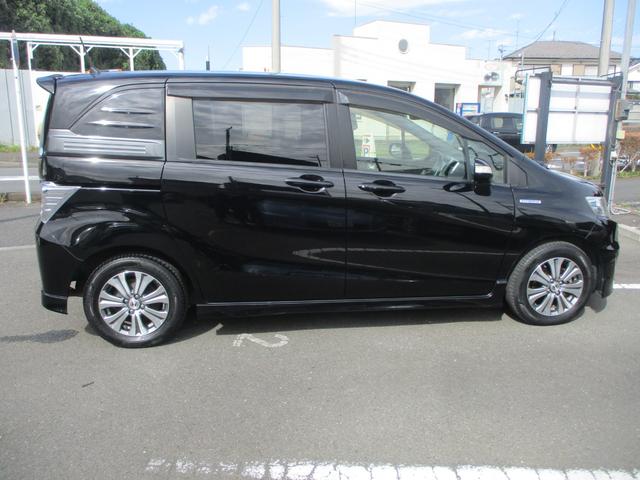 HONDA FREED SPIKE HYBRID JUST SELECTION