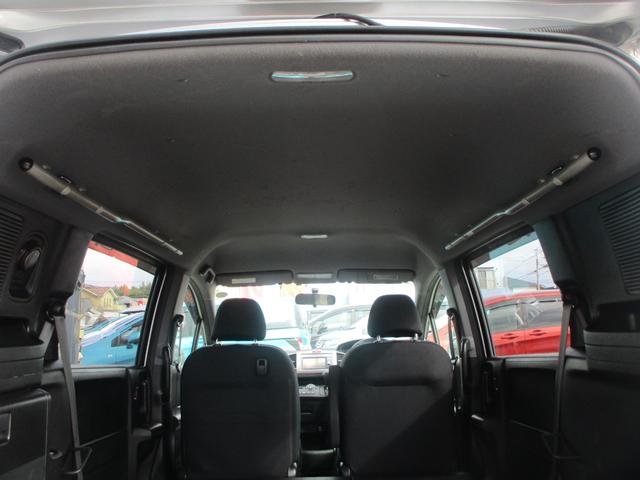 フリードスパイク G ジャストセレクション 純正オプションルーフィンサイドレール HIDライト ETC 純正ナビ TV USB 外部オーディオ接続 フルフラットシート(8枚目)