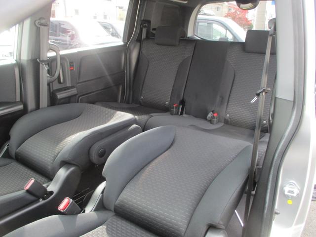 フリードスパイク G ジャストセレクション 純正オプションルーフィンサイドレール HIDライト ETC 純正ナビ TV USB 外部オーディオ接続 フルフラットシート(20枚目)