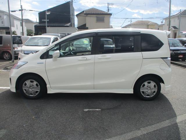 フリードハイブリッド ジャストセレクション スマートキー 電動スライドドア 純正ナビ バックカメラ ETC HIDライト オートクルーズコントロール 2列目キャプテンシートタイプ 3列シート6人乗り(39枚目)