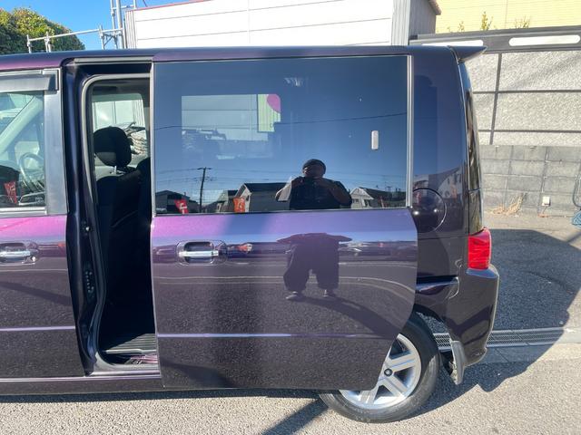 モビリオスパイク W Sパッケージ 純正OPサンルーフ 純正OPフォグライト 電動スライドドア HIDライト 7速パドルシフト ナビ バックカメラ ETC オートエアコン ベンチシート フルフラットシート(7枚目)