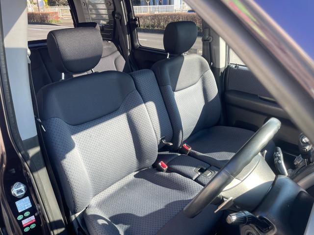 モビリオスパイク W Sパッケージ 純正OPサンルーフ 純正OPフォグライト 電動スライドドア HIDライト 7速パドルシフト ナビ バックカメラ ETC オートエアコン ベンチシート フルフラットシート(17枚目)