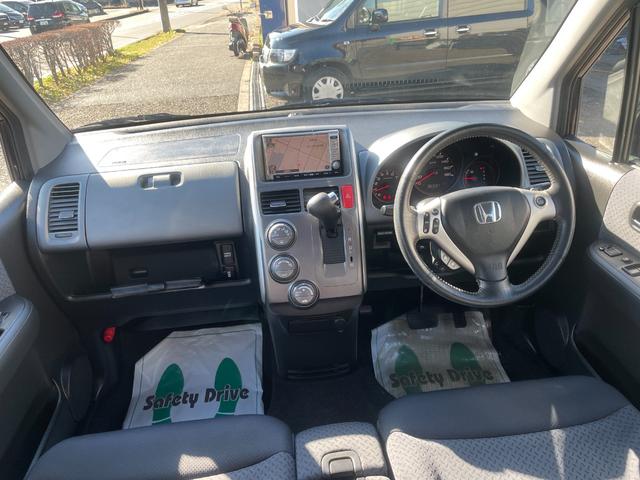 モビリオスパイク W Sパッケージ 純正OPサンルーフ 純正OPフォグライト 電動スライドドア HIDライト 7速パドルシフト ナビ バックカメラ ETC オートエアコン ベンチシート フルフラットシート(21枚目)