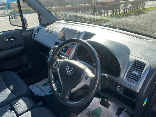 モビリオスパイク W Sパッケージ 純正OPサンルーフ 純正OPフォグライト 電動スライドドア HIDライト 7速パドルシフト ナビ バックカメラ ETC オートエアコン ベンチシート フルフラットシート(22枚目)