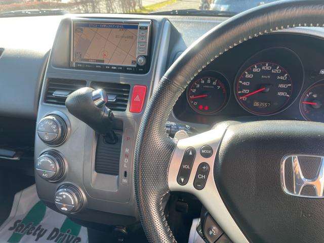 モビリオスパイク W Sパッケージ 純正OPサンルーフ 純正OPフォグライト 電動スライドドア HIDライト 7速パドルシフト ナビ バックカメラ ETC オートエアコン ベンチシート フルフラットシート(23枚目)