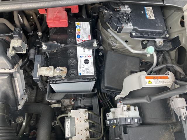 ワゴンＲスティングレー Ｔ　バックカメラ　ＴＶ　オートクルーズコントロール　衝突被害軽減システム　オートライト　ＨＩＤ　スマートキー　アイドリングストップ　電動格納ミラー　シートヒーター　ベンチシート　ＣＶＴ　盗難防止システム（19枚目）