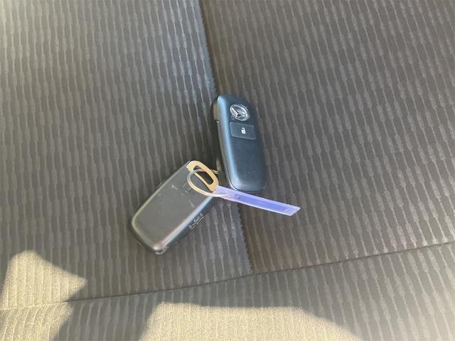 ハイゼットトラック ジャンボエクストラ 4WD 軽トラック CVT 衝突被害軽減システム クリアランスソナー スマートキー アイドリングストップ 電動格納ミラー オートライト ESC エアコン パワーステアリング パワーウィンドウ(6枚目)