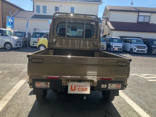 ハイゼットトラック ジャンボエクストラ 4WD 軽トラック CVT 衝突被害軽減システム クリアランスソナー スマートキー アイドリングストップ 電動格納ミラー オートライト ESC エアコン パワーステアリング パワーウィンドウ(15枚目)