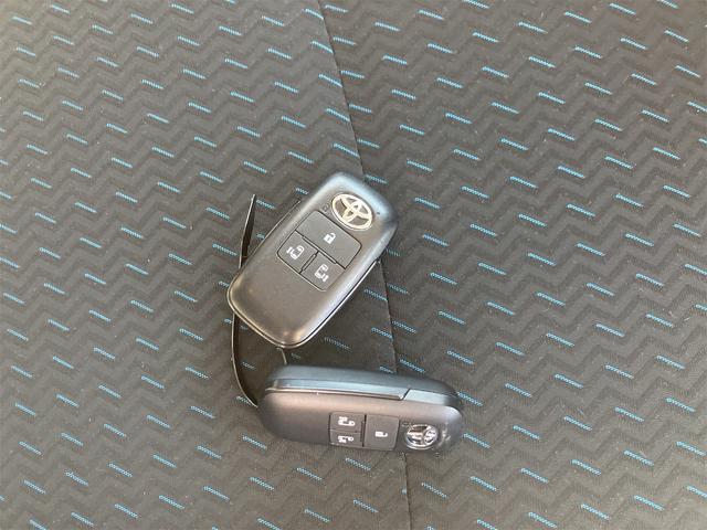 ルーミー カスタムＧ　ドライブレコーダー　バックカメラ　ナビ　両側電動スライドドア　クリアランスソナー　オートクルーズコントロール　衝突被害軽減システム　アルミホイール　オートライト　ＬＥＤヘッドランプ　スマートキー（22枚目）