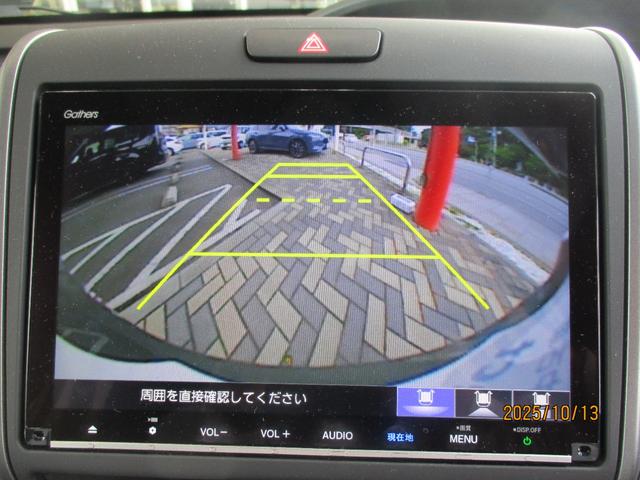 フリード＋ハイブリッド ハイブリッド・クロスターホンダセンシング　ワンオーナー　禁煙　ナビ　バックカメラ　ＥＴＣ　両側電動スライド　前後ドライブレコーダー　Ｂｌｕｅｔｏｏｔｈオーディオ　ホンダセンシング　フルセグ　ＣＤ　ＤＶＤ　レーダークルコン　両側スライドドア（4枚目）