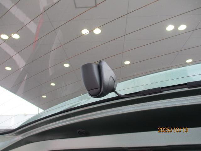 フリード＋ハイブリッド ハイブリッド・クロスターホンダセンシング　ワンオーナー　禁煙　ナビ　バックカメラ　ＥＴＣ　両側電動スライド　前後ドライブレコーダー　Ｂｌｕｅｔｏｏｔｈオーディオ　ホンダセンシング　フルセグ　ＣＤ　ＤＶＤ　レーダークルコン　両側スライドドア（18枚目）