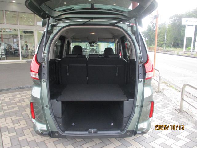 フリード＋ハイブリッド ハイブリッド・クロスターホンダセンシング　ワンオーナー　禁煙　ナビ　バックカメラ　ＥＴＣ　両側電動スライド　前後ドライブレコーダー　Ｂｌｕｅｔｏｏｔｈオーディオ　ホンダセンシング　フルセグ　ＣＤ　ＤＶＤ　レーダークルコン　両側スライドドア（19枚目）