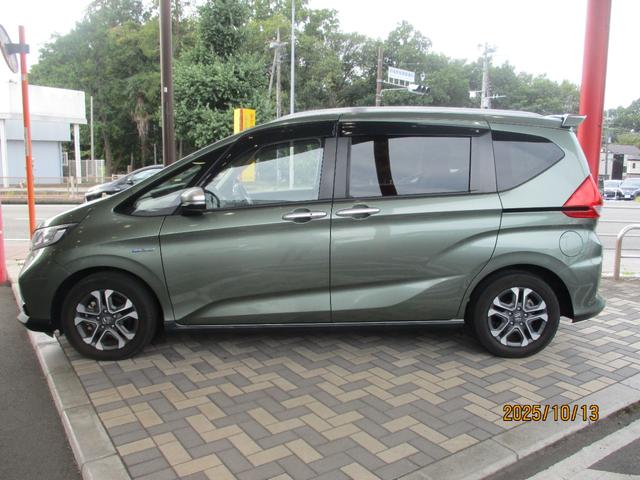 フリード＋ハイブリッド ハイブリッド・クロスターホンダセンシング　ワンオーナー　禁煙　ナビ　バックカメラ　ＥＴＣ　両側電動スライド　前後ドライブレコーダー　Ｂｌｕｅｔｏｏｔｈオーディオ　ホンダセンシング　フルセグ　ＣＤ　ＤＶＤ　レーダークルコン　両側スライドドア（23枚目）