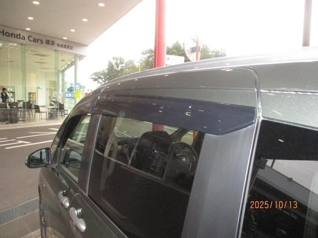 フリード＋ハイブリッド ハイブリッド・クロスターホンダセンシング　ワンオーナー　禁煙　ナビ　バックカメラ　ＥＴＣ　両側電動スライド　前後ドライブレコーダー　Ｂｌｕｅｔｏｏｔｈオーディオ　ホンダセンシング　フルセグ　ＣＤ　ＤＶＤ　レーダークルコン　両側スライドドア（24枚目）