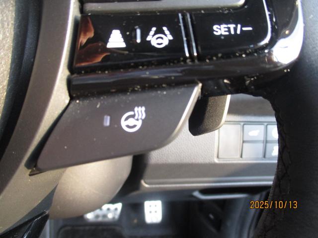 ヴェゼル e:HEVZ 管理ユーザー様下取車 ワンオーナー 4WD禁煙車 ナビ バックカメラ ETC2.0 ホンダセンシング パワーテールゲート フルセグ Bluetoothオーディオ ブルートゥースオーディオ 盗難防止装置(8枚目)