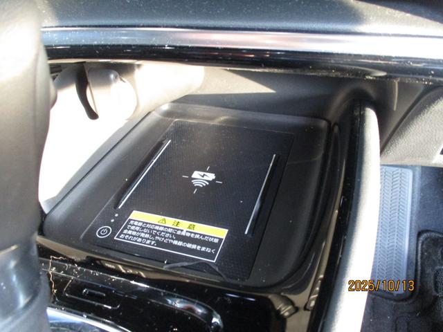 ヴェゼル e:HEVZ 管理ユーザー様下取車 ワンオーナー 4WD禁煙車 ナビ バックカメラ ETC2.0 ホンダセンシング パワーテールゲート フルセグ Bluetoothオーディオ ブルートゥースオーディオ 盗難防止装置(10枚目)