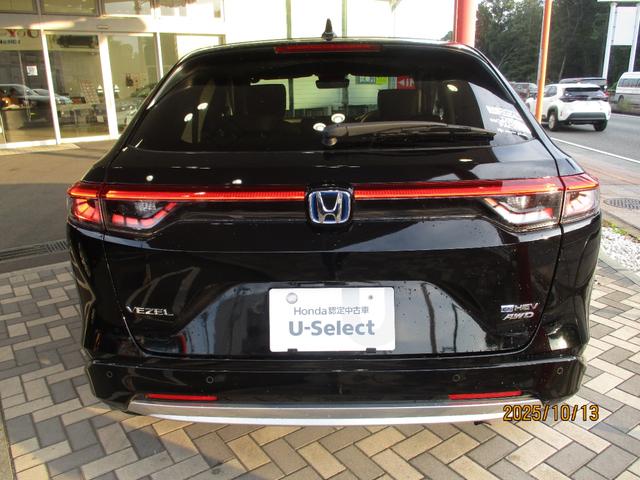 ヴェゼル e:HEVZ 管理ユーザー様下取車 ワンオーナー 4WD禁煙車 ナビ バックカメラ ETC2.0 ホンダセンシング パワーテールゲート フルセグ Bluetoothオーディオ ブルートゥースオーディオ 盗難防止装置(20枚目)