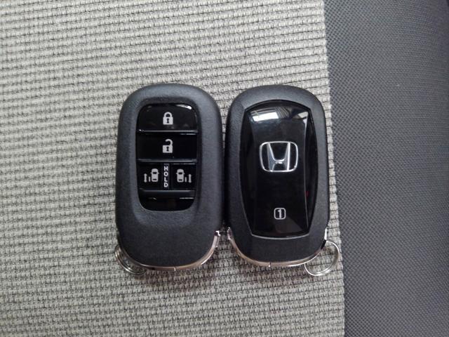 Ｎ－ＢＯＸ ベースグレード　当社デモカー　ＨｏｎｄａＳＥＮＳＩＮＧ　ドラレコ　メモリーナビ　リアカメラ　両側電動ドア　ＥＴＣ　シートヒーター　禁煙車　Ｂｌｕｅｔｏｏｔｈオーディオ　オートリトラミラー　ホンダセンシング　横滑り防止（12枚目）
