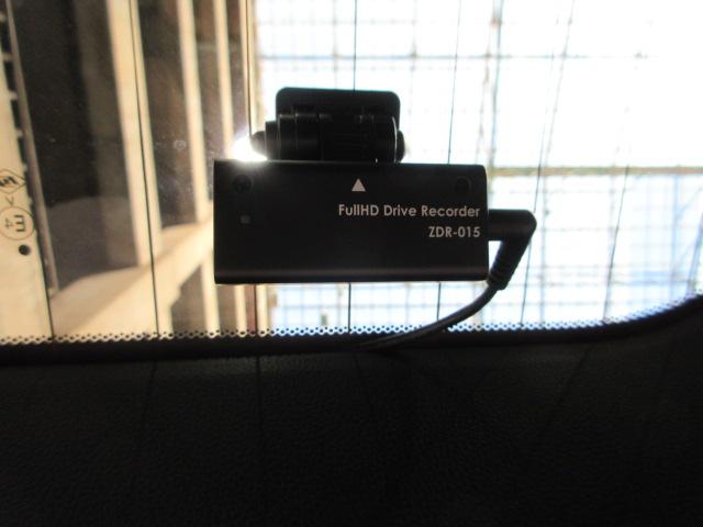 ステップワゴンスパーダ スパーダハイブリッドＧホンダセンシング　７人　ドラレコ　メモリーナビ　リアカメラ　両側電動スライドドア　ＥＴＣ　Ｂｌｕｅｔｏｏｔｈ　ＵＳＢ　純正アルミ　ドアバイザー　ＣＭＢＳ　ＬＫＡＳ　ブルートゥースオーディオ　リヤカメラ　スマキー　ＥＳＣ（6枚目）