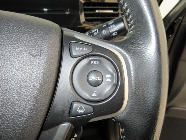 ステップワゴンスパーダ スパーダハイブリッドＧホンダセンシング　７人　ドラレコ　メモリーナビ　リアカメラ　両側電動スライドドア　ＥＴＣ　Ｂｌｕｅｔｏｏｔｈ　ＵＳＢ　純正アルミ　ドアバイザー　ＣＭＢＳ　ＬＫＡＳ　ブルートゥースオーディオ　リヤカメラ　スマキー　ＥＳＣ（9枚目）