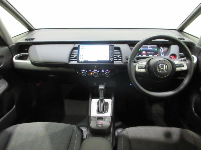 フィット e:HEVホーム 当社デモカー HondaSENSING メモリーナビ リアカメラ ETC Bluetooth USB LEDヘッドライト オートライト パーキングセンサー 前後誤発進抑制機能 クリソナ 禁煙 ABS(13枚目)