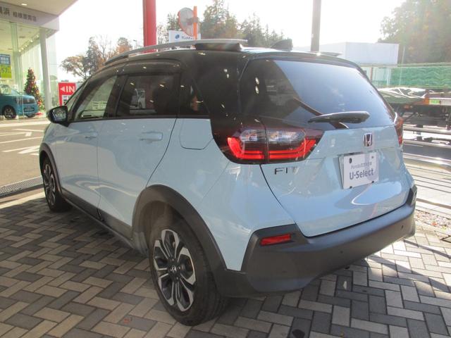 フィット ｅ：ＨＥＶクロスター　ワンオーナー　ナビ　バックカメラ　ＥＴＣ　前後ドライブレコーダー　禁煙車　９インチナビ　ツートンカラー　ルーフレールホンダセンシング　Ｂｌｕｅｔｏｏｔｈオーディオ　衝突回避システム　１オーナー　地デジ（19枚目）